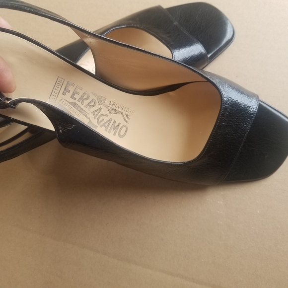 🌸 Salvatore Ferragamo|Peep Toe patent leather - Picture 2 of 12